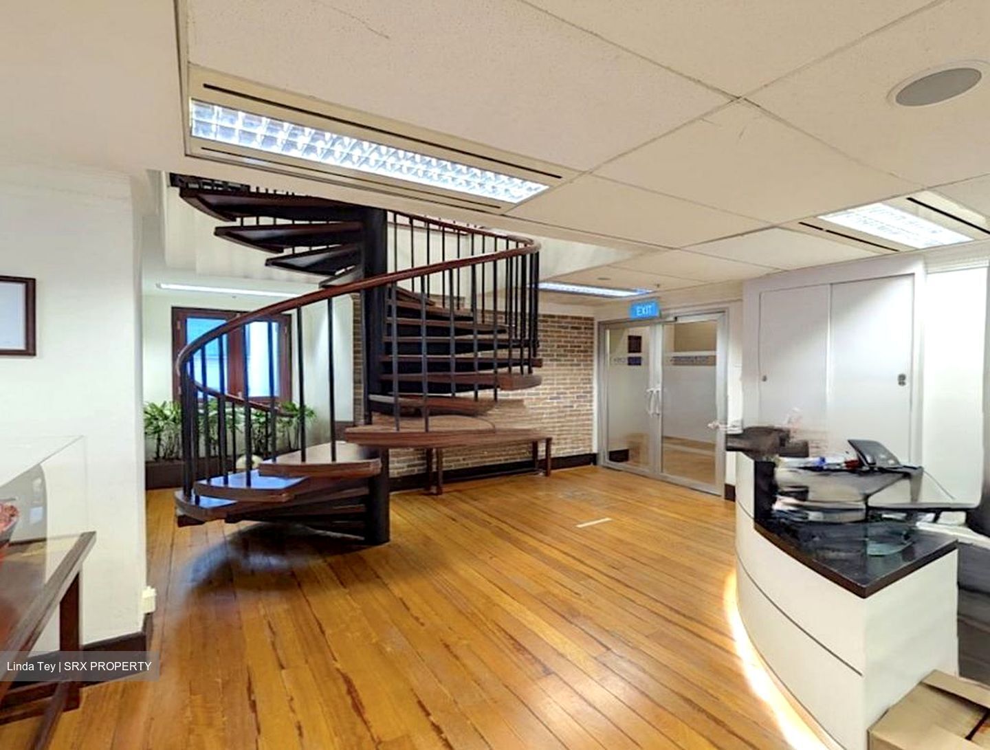 Uob Plaza (D1), Office #616382291